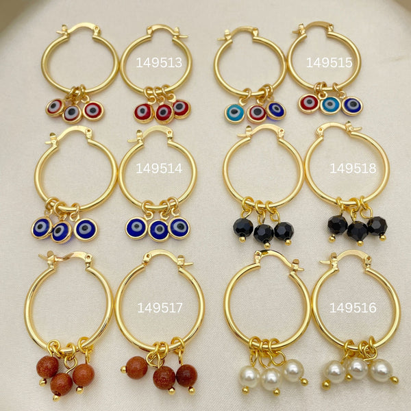 Kit Surtido de 30 Argollas con Dijes de Oro Laminado al por mayor — SKU 152718