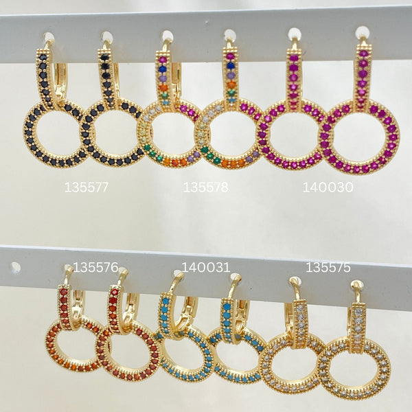 Kit Surtido de 30 Argollas Huggies con Dijes de Zirconia de Oro Laminado al por mayor — SKU 152728