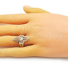 Anillo Elegante 01.233.0035.09 Oro Laminado, Diseño de Flor y Oja, Diamantado, Tono Dorado (Size 9)