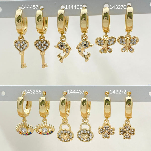 Kit Surtido de 30 Argollas Huggies con Dijes de Oro Laminado al por mayor — SKU 152817