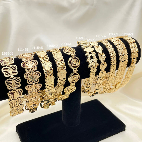 Kit Surtido de 10 Pulseras de Eslabones Anchos Corte Diamante de Oro Laminado con Exhibidor al por mayor — SKU 153164