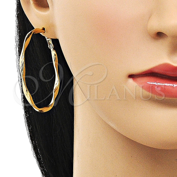 Argolla Grande 02.93.0002.50 Oro Laminado, Diseño de Torcido, Pulido, Tono Dorado