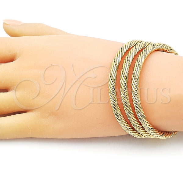 Aro Trio 07.170.0013.1 Oro Laminado, Diseño de Torcido, Pulido, Tono Dorado (05 MM Thickness, One size fits all)