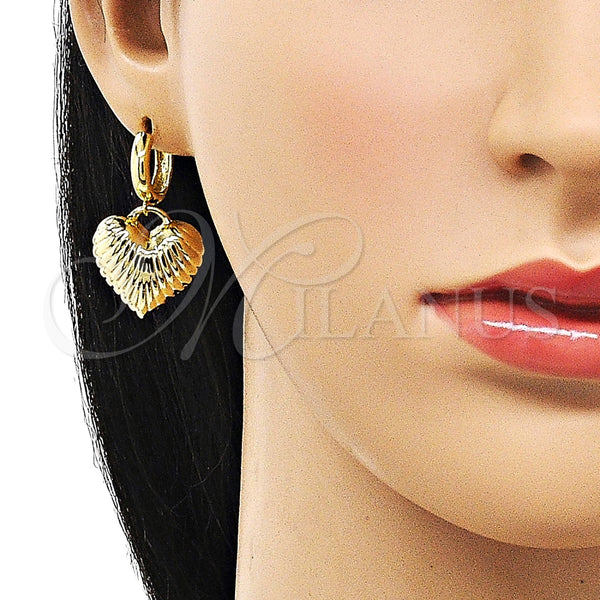Arete Colgante 02.341.0217 Oro Laminado, Diseño de Corazón y Hueco, Pulido, Tono Dorado