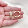 Argolla Huggie 02.210.0849.23 Oro Laminado, Diseño de Cluster, con Blanca Zirconia Cubica, Pulido, Tono Dorado