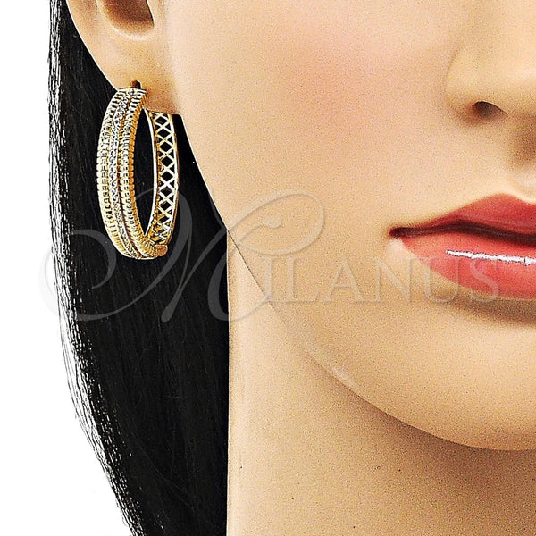 Argolla Huggie 02.204.0022.35 Oro Laminado, Diseño de Torcido, con Blanca Micro Pave, Pulido, Tono Dorado