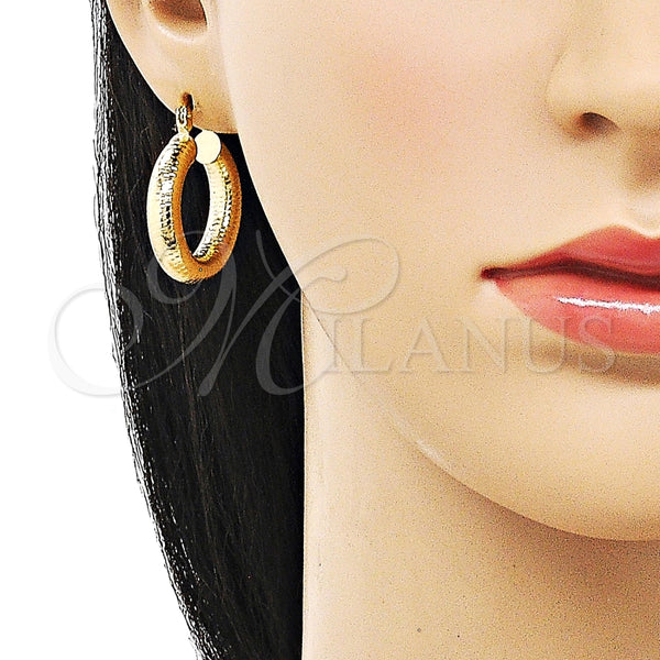Argolla Pequeña 02.213.0767.25 Oro Laminado, Diseño de Hueco, Diamantado, Tono Dorado