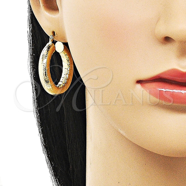 Argolla Mediana 02.213.0768.30 Oro Laminado, Diseño de Hueco, Pulido, Tono Dorado
