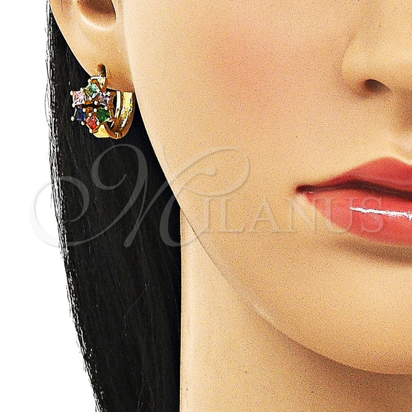 Argolla Huggie 02.210.0878.16 Oro Laminado, Diseño de Cluster, con Multicolor Zirconia Cubica, Pulido, Tono Dorado