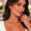 Juego de Arete y Dije de Adulto 10.156.0512 Oro Laminado, Diseño de Cruz y Rolo, con Zirconia Cubica Blanca, Pulido, Tono Dorado