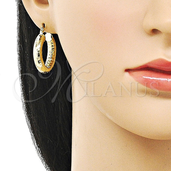 Argolla Pequeña 02.213.0314.25 Oro Laminado, Diseño de Hueco, Diamantado, Tono Dorado