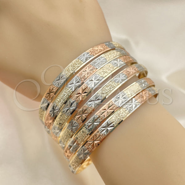 Docena de Aros 03.08.0088.08 Chapa de Oro, Diamantado, Tres Tonos (06 MM Thickness, Size 7 (3.00 Diameter))