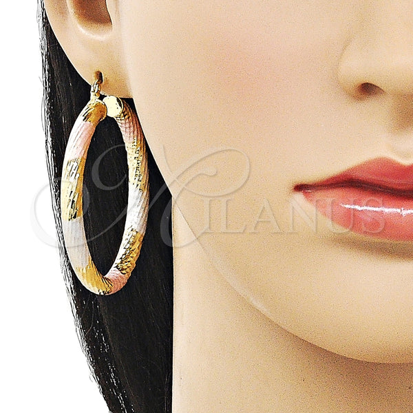 Argolla Grande 02.213.0311.1.50 Oro Laminado, Diseño de Hueco, Diamantado, Tres Tonos