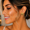 Arete Dormilona 02.195.0364 Oro Laminado, Diseño de Torcido, Pulido, Tono Dorado