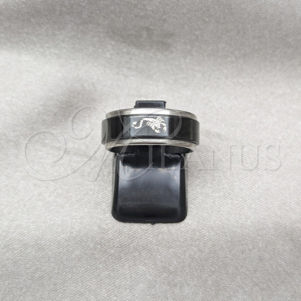 Anillo de Hombre 01.63.0615.06 Acero Inoxidable, Diseño de Trébol de Cuatro Hojas y Escorpión, Esmaltado Negro, Tono Plateado (Size 6)
