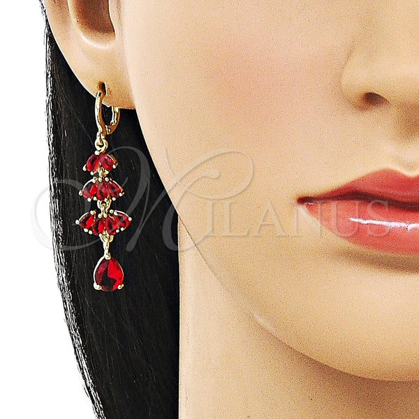 Arete Largo 02.323.0110 Oro Laminado, Diseño de Gota, con Granate Zirconia Cubica, Pulido, Tono Dorado