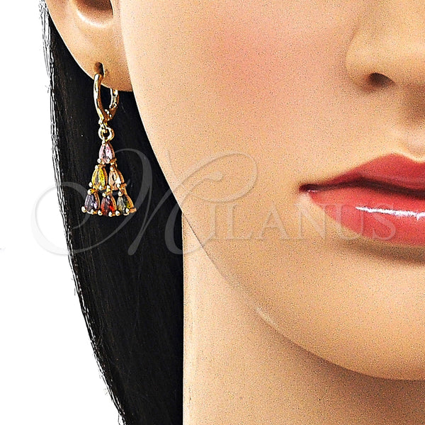 Arete Largo 02.283.0299 Oro Laminado, Diseño de Gota, con Multicolor Zirconia Cubica, Pulido, Tono Dorado