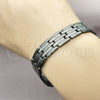 Pulsera Solida 03.114.0218.7.09 Acero Inoxidable, Diseño de Llave Griega, Pulido, Rodinado Negro (14 MM Thickness, 9 Inches Length)