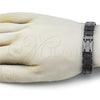 Pulsera Solida 03.114.0311.3.09 Acero Inoxidable, Diseño de Llave Griega, Pulido, Rodinado Negro (12 MM Thickness, 9 Inches Length)
