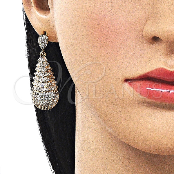 Arete Colgante 02.283.0349 Oro Laminado, Diseño de Gota y Baguette, con Blanca Zirconia Cubica, Pulido, Tono Dorado