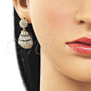 Arete Colgante 02.283.0350 Oro Laminado, Diseño de Gota y Baguette, con Blanca Zirconia Cubica and Blanca Micro Pave, Pulido, Tono Dorado