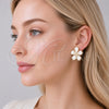Arete Dormilona 02.436.0013 Oro Laminado, Diseño de Flor, con Madre Perla Marfil y Zirconia Cubica Blanca, Pulido, Tono Dorado