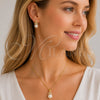 Juego de Arete y Dije de Adulto 10.156.0558 Oro Laminado, Diseño de Oja y Bola, con Marfil Perla and Blanca Zirconia Cubica, Pulido, Tono Dorado