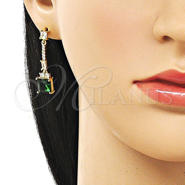 Arete Largo 02.283.0313.2 Oro Laminado, Diseño de Baguette, con Verde and Blanca Zirconia Cubica, Pulido, Tono Dorado