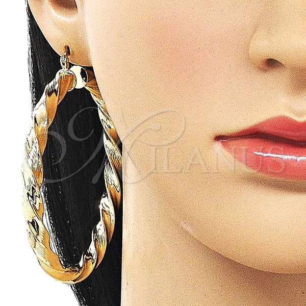 Argolla Extra Grande 02.170.0590.70 Oro Laminado, Diseño de Torcido y Hueco, Diamantado, Tono Dorado