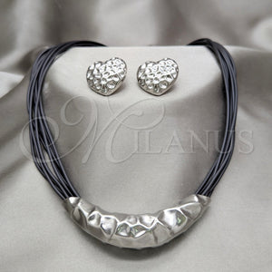 Collar y Dije 06.116.0187 Acero Inoxidable, Diseño de Corazón, Cuero Negro, Rodinado