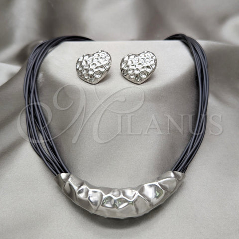 Collar y Dije 06.116.0187 Acero Inoxidable, Diseño de Corazón, Cuero Negro, Rodinado