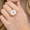 Anillo Multi Piedra 01.447.0003 Oro Laminado, Diseño de Cluster, con Marfil Madre Perla and Blanca Zirconia Cubica, Pulido, Tono Dorado (One size fits all)