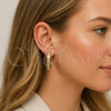 Argolla Huggie 02.237.0072.30 Oro Laminado, con Micro Pave Blanca, Pulido, Tono Dorado