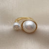 Anillo Multi Piedra 01.438.0006.1 Oro Laminado, Diseño de Bola, con Perla Marfil, Pulido, Tono Dorado (Talla Unica)