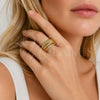 Anillo Multi Piedra 01.438.0015.1 Oro Laminado, Diseño de Torcido, Pulido, Tono Dorado (Talla Unica)
