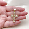 Dije Religioso 05.342.0244 Oro Laminado, Diseño de Cruz y Cluster, con Zirconia Cubica Blanca y Micro Pave Blanca, Pulido, Tono Dorado