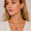 Juego de Arete y Dije de Adulto 10.342.0309 Oro Laminado, Diseño de Flor, con Zirconia Cubica Multicolor y Micro Pave Blanca, Pulido, Tono Dorado