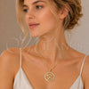 Dije Elegante 05.459.0013 Oro Laminado, Diseño de Mama y Corazón, con Zirconia Cubica Blanca, Pulido, Tono Dorado