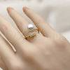 Anillo Multi Piedra 01.424.0013 Oro Laminado, Diseño de Bola y Cluster, con Perla Marfil y Zirconia Cubica Blanca, Pulido, Tono Dorado (Talla Unica)