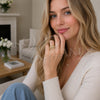 Anillo Multi Piedra 01.424.0015 Oro Laminado, Diseño de Clavo, con Micro Pave Blanca, Pulido, Tono Dorado (Talla Unica)