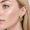 Arete Dormilona 02.467.0016 Acero Inoxidable, Diseño de Gota, Pulido, Tono Dorado