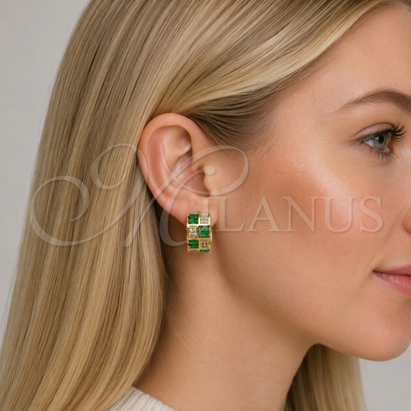 Argolla Huggie 02.267.0073.2.16 Oro Laminado, Diseño de Baguette y Corazón, con Zirconia Cubica Verde y Blanca, Pulido, Tono Dorado