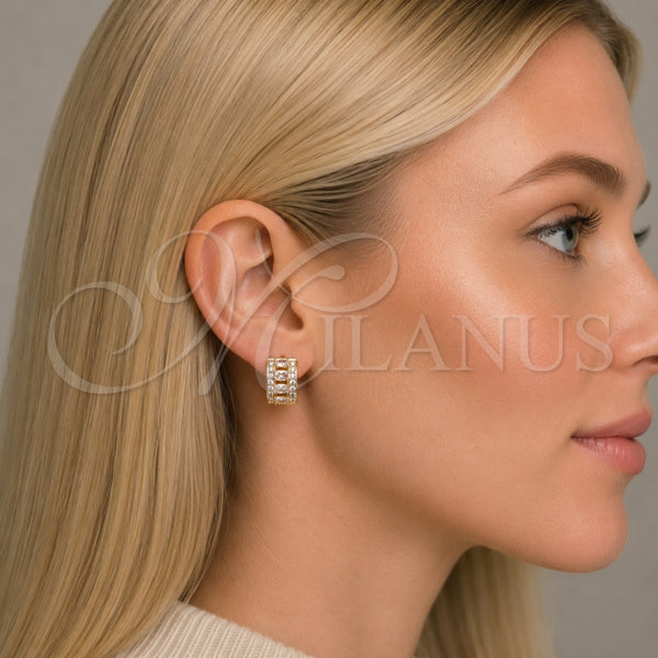 Argolla Huggie 02.267.0076.15 Oro Laminado, Diseño de Cluster, con Zirconia Cubica Blanca, Pulido, Tono Dorado