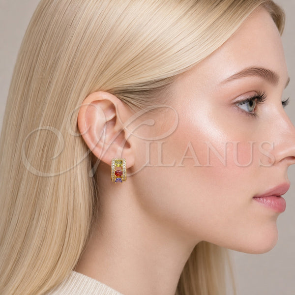 Argolla Huggie 02.267.0077.4.15 Oro Laminado, Diseño de Cluster, con Zirconia Cubica Multicolor y Blanca, Pulido, Tono Dorado