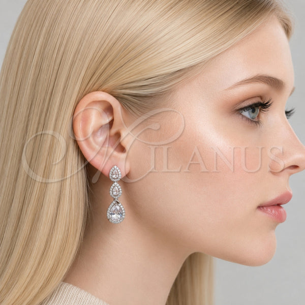Arete Largo 02.346.0025 Rodio Laminado, Diseño de Gota y Cluster, con Zirconia Cubica Blanca y Micro Pave Blanca, Pulido, Rodinado