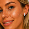 Argolla Huggie 02.452.0031.14 Rodio Laminado, Diseño de Baguette, con Zirconia Cubica Blanca, Pulido, Rodinado