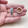 Argolla Huggie 02.267.0097.3.20 Oro Laminado, Diseño de Cluster, con Zirconia Cubica Turquoise, Pulido, Tono Dorado