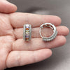 Argolla Huggie 02.267.0101.9.22 Rodio Laminado, Diseño de Baguette y Cluster, con Zirconia Cubica Multicolor y Blanca, Pulido, Rodinado