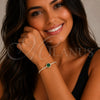 Pulsera Elegante 03.130.0033.8.07 Oro Laminado, Diseño de Cluster, con Zirconia Cubica Verde y Blanca, Pulido, Tono Dorado (Grosor 02.5 MM, 7 Pulgadas de Largo)