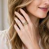 Anillo Multi Piedra 01.283.0077 Oro Laminado, Diseño de Paperclip, con Zirconia Cubica Blanca y Micro Pave Blanca, Pulido, Tono Dorado (Talla Unica)